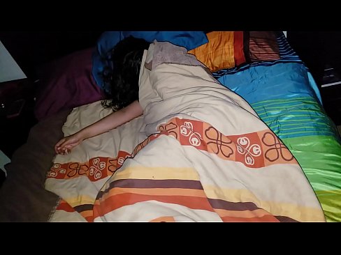 ❤️ Fillastro reprendendo á súa nova madrasta mentres ela dorme. ❌ Só porno en % gl.nastypornpics-com.ru % ❌️
